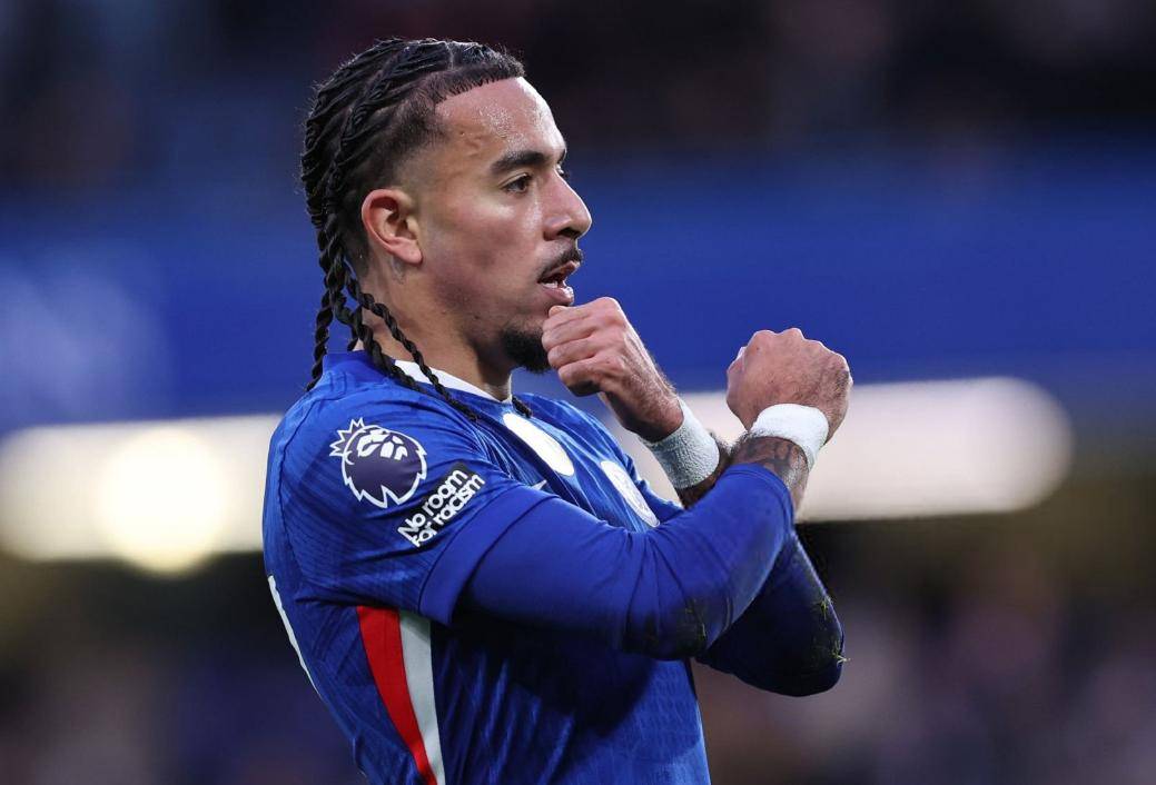 古斯托传射，切尔西2-0埃弗顿豪取31场不败，送莫耶斯2大耻辱纪录