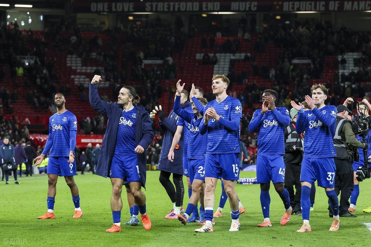 阿莫林恐怕没想到，莫耶斯的真正战略杀招，会让曼联如此狼狈